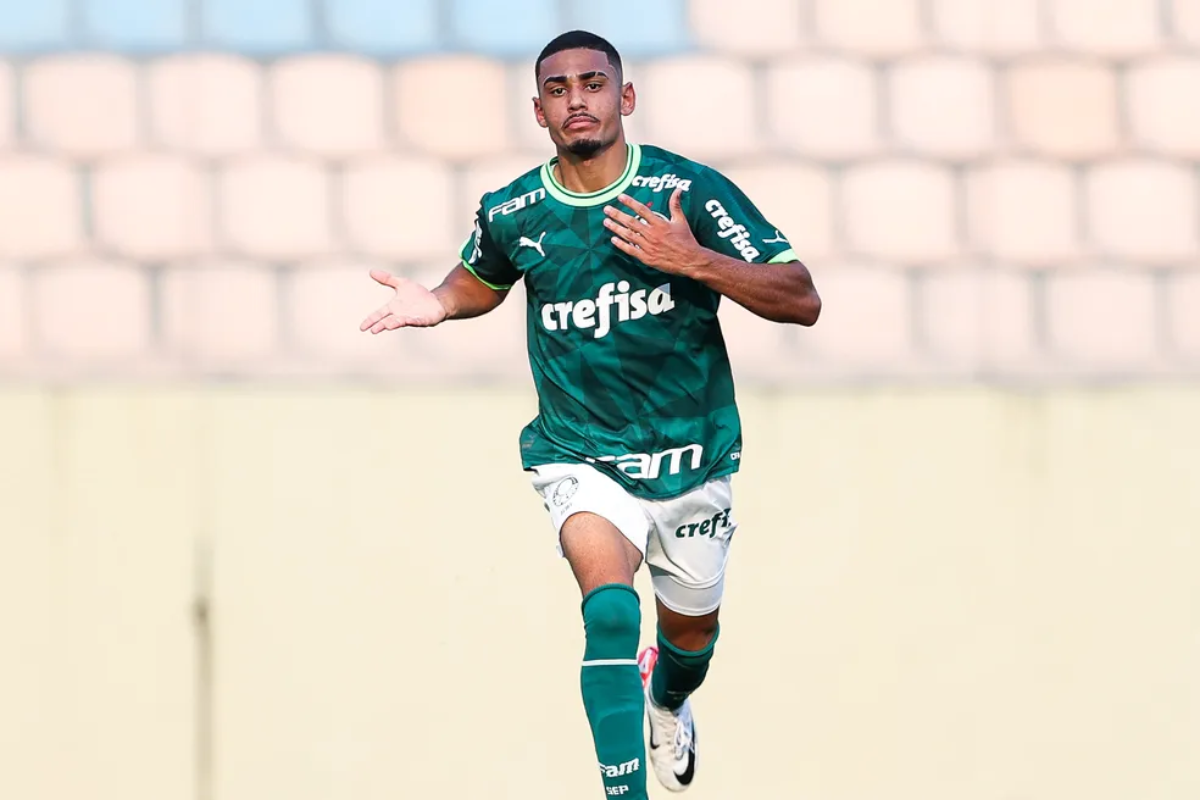 «Барселона» жас шабуылшыны өз қатарына қосқысы келеді